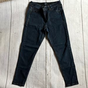 Lularoe Denim Size 32 Dark Wash Skinny